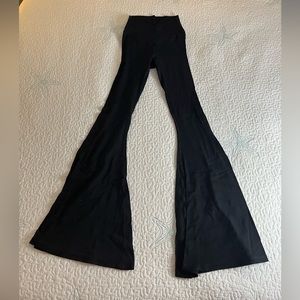 LIKE NEW Aerie Flares